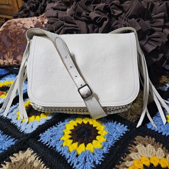 Coach Dakota Fringe Whipstitch Chain Saddle Bag in White Pebbled Leather Purse - Picture 1 of 9